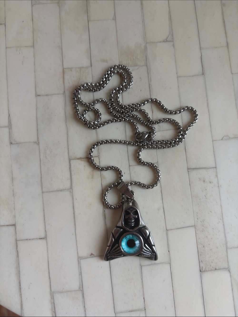 Silver-Tone Blue Eye Skull Pendant Necklace - Unbranded